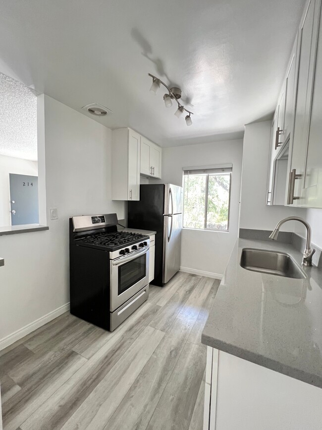 Photo - Citrus Pacific Villas Apartments