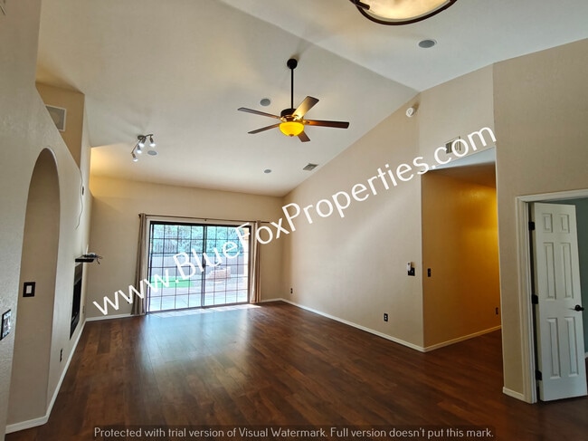 Photo - 1560 E Sonoran Desert Dr