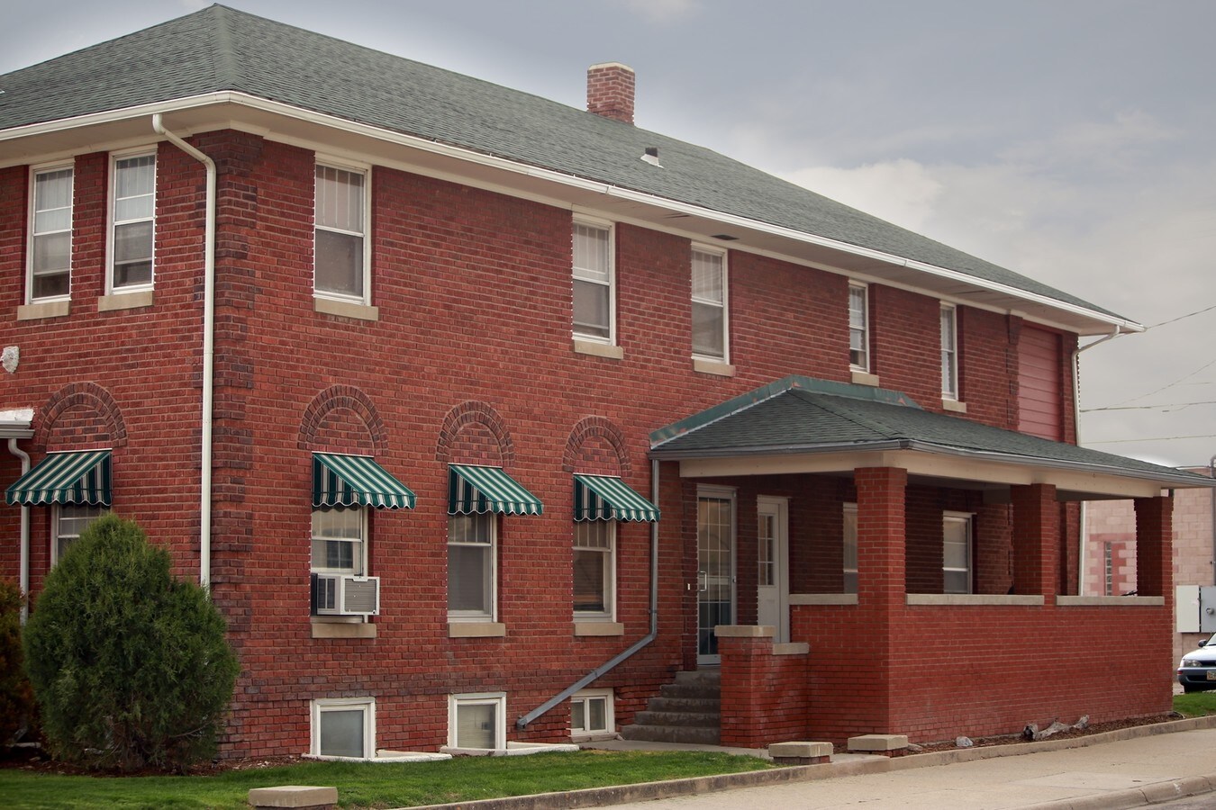 1624 Avenue A Apartments For Rent in Scottsbluff, NE