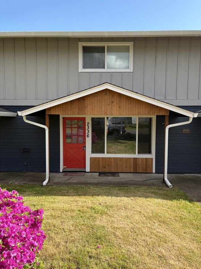 Photo - 2340 G St