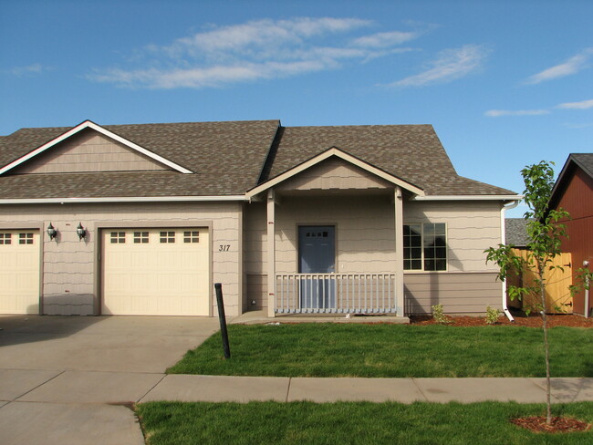 Photo - 316 Rosehaven St Townhome