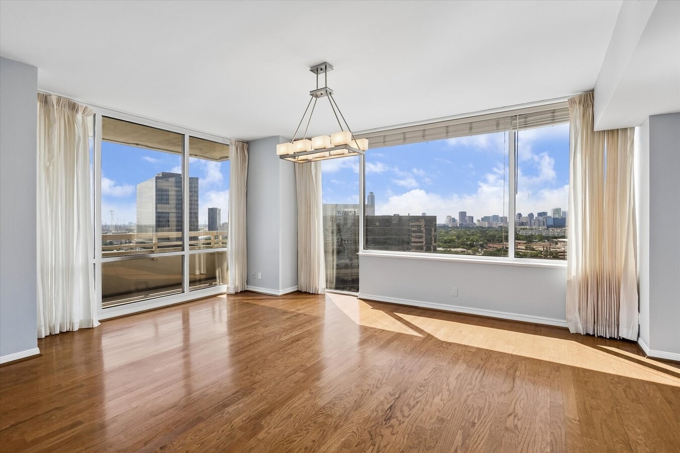 Photo - 15 Greenway Plz Unit 14F