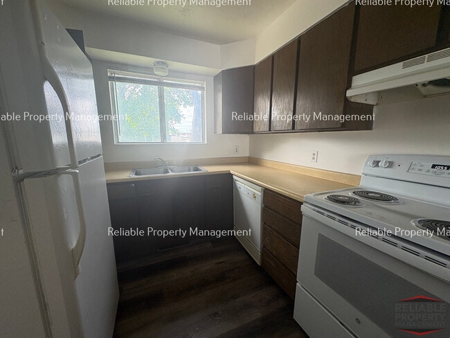 Photo - 1524 Falcon Dr
