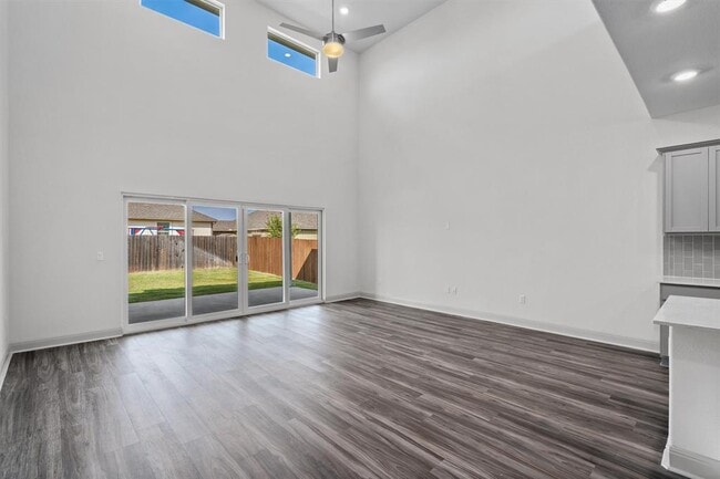 Building Photo - 16508 Coratina Dr