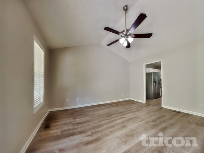 Photo - 1031 Laurel Leaf Rd