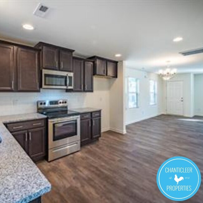 Photo - 533 Hobkirks Pl