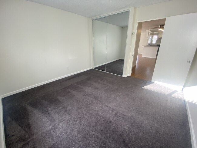 Photo - 1835 Grant Ave Unidad B