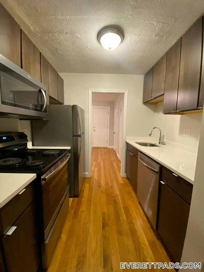 Photo - 55 Forest Ave Unidad 2R