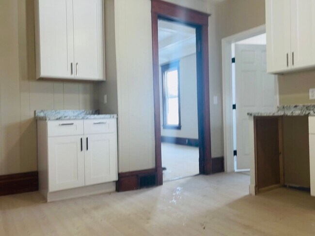 Photo - 440 Winona St Unit 440 Winona St