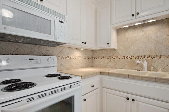 Photo - "Charming 3-Bed, 2-Bath Oasis in Capitola's Prime Park Ave Location"