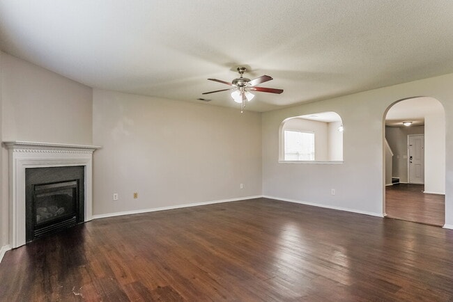 Photo - 953 Mailwood Dr