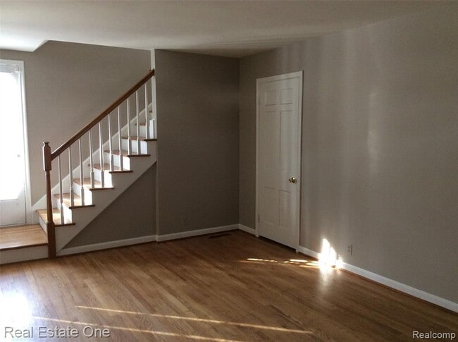 Photo - 1070 Lincoln Ct