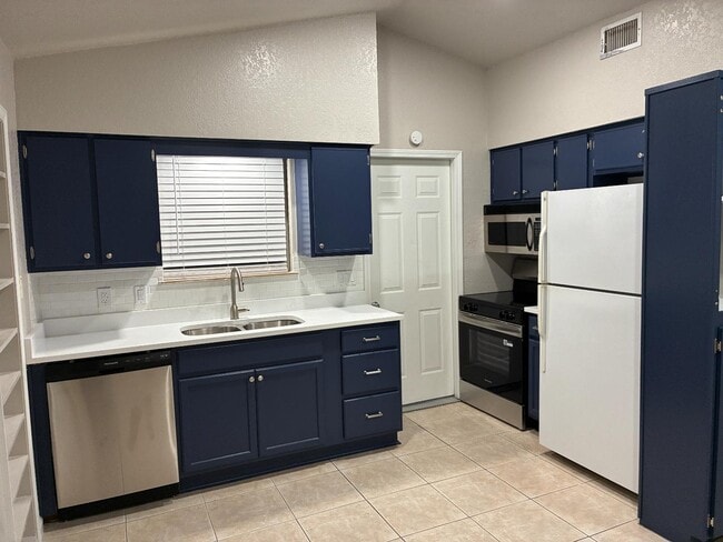 Photo - 1502 Cologne Dr