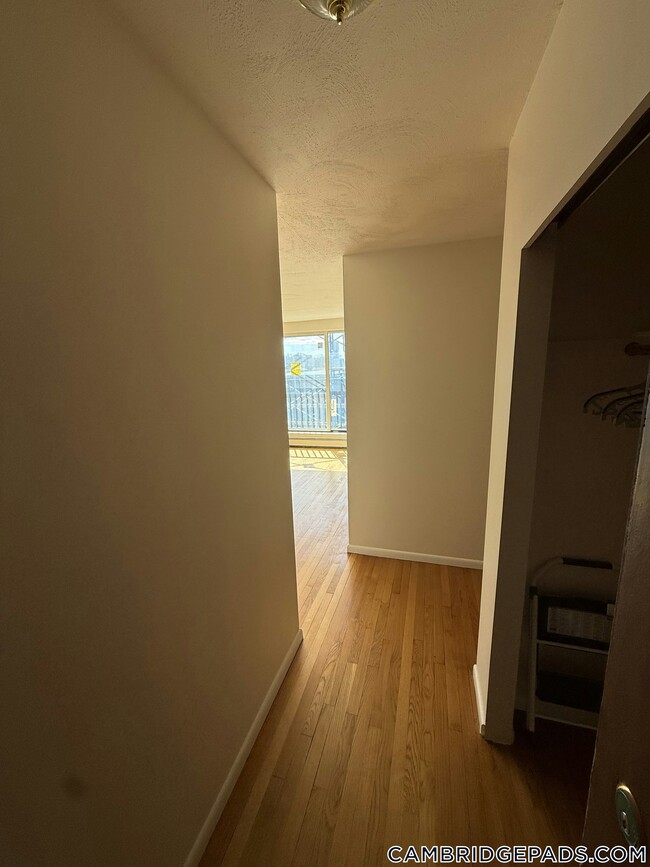 Photo - 1643 Cambridge St Unidad 73