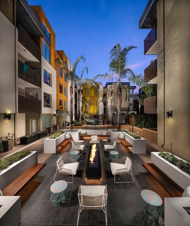 Fusion Encore Hollywood