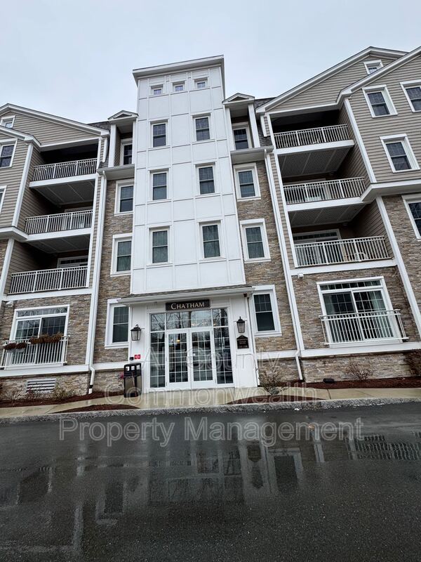 Photo - 320 Middlesex Ave