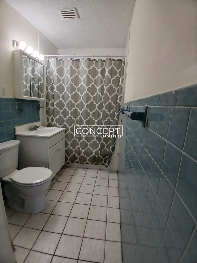 Building Photo - 90 Gardner St Unit 18