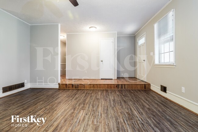 Photo - 3704 Newport Dr