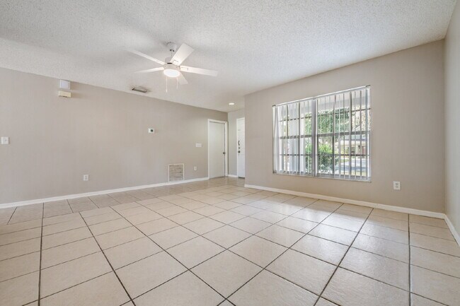 Photo - 6724 Summer Haven Dr