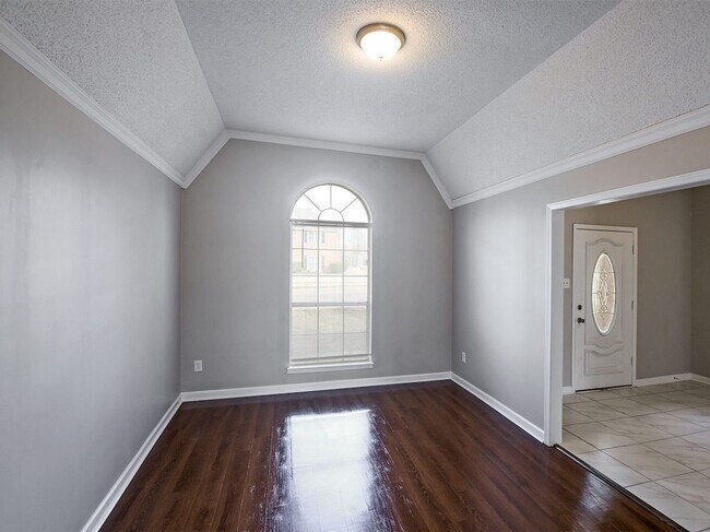 Photo - Charming 6 bed, 3 bath home on corner lot between S. Germantown and Hacks Cross.