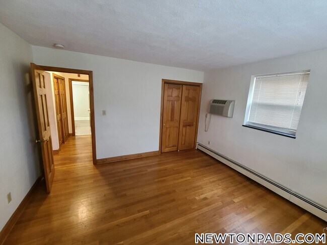 Photo - 280 Grove St Unit 5