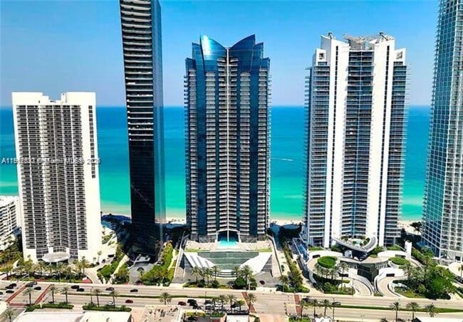 Building Photo - 17121 Collins Ave Unit 17121 Collins Ave appt 2908