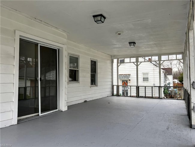 Photo - 295 Grand Blvd