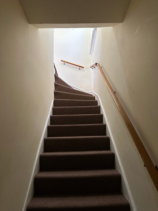 Photo - 2451 N Marshfield Ave Unit 2F