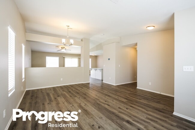 3101 Honeysuckle Ave