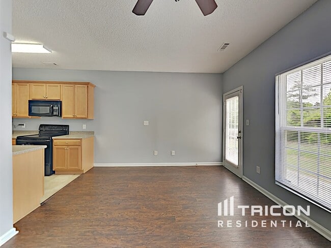 Photo - 4864 Sierra Way