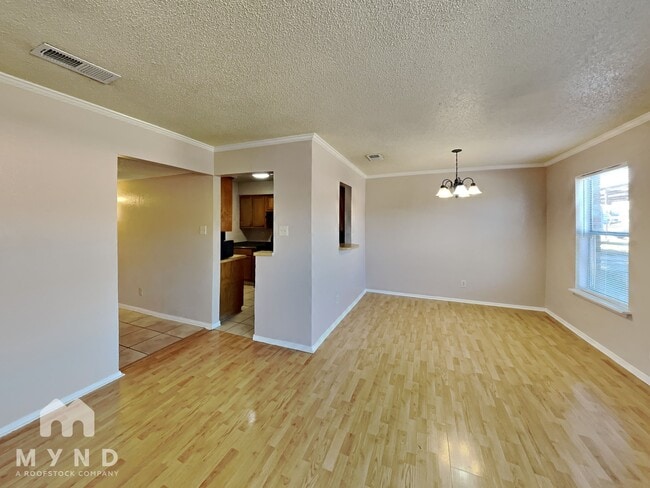 Photo - 5515 Brookview Ct Unit A