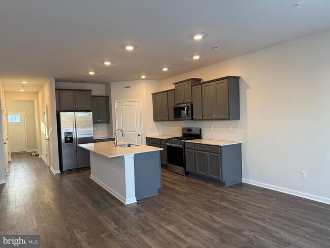 Photo - 1069 Meadowlark Dr