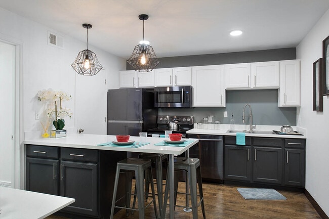 Photo - University Gateway-Student Apartments