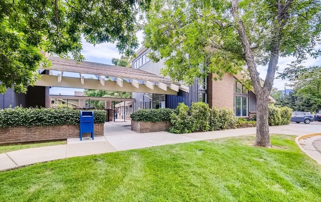 Photo - Furnished or Unfurnished Updated 2 Bed 2 B... Rental