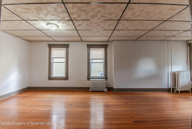 Photo - 1027 Woodlawn St