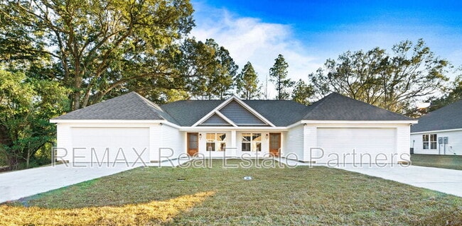 Building Photo - 8 Bellamy Ln
