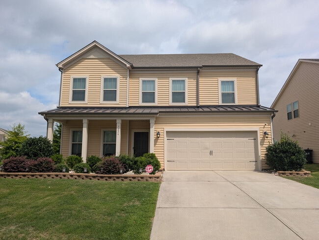 Photo - Room in House on Rupell Dr