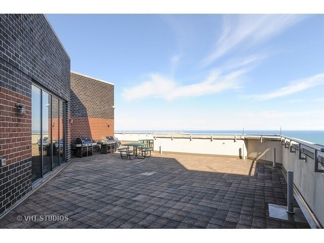 Photo - 3660 N Lake Shore Dr Unit 611