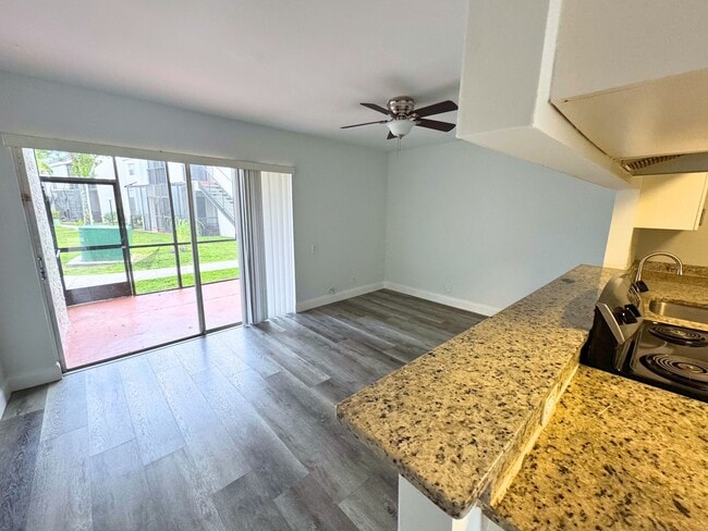 Photo - 4461 Treehouse Ln