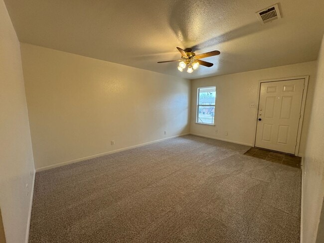 1003 Circle M Dr Unit B