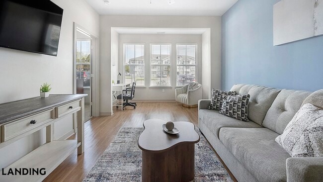 3237 Memorial Blvd Unit 2116