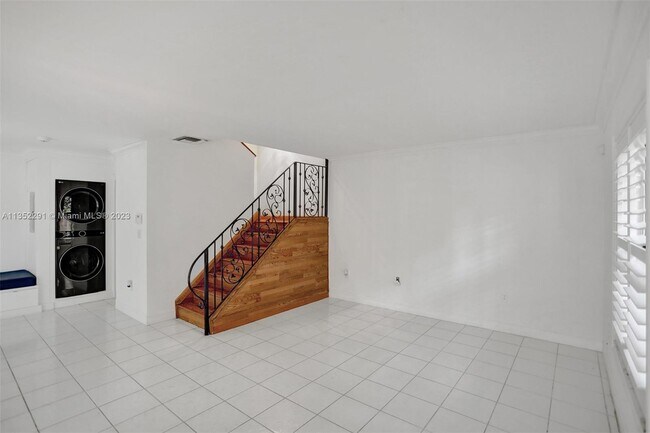 Photo - 4706 SW 67th Ave Unit M4