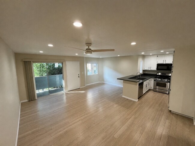 Photo - 13100 Bromont Ave Unidad 45