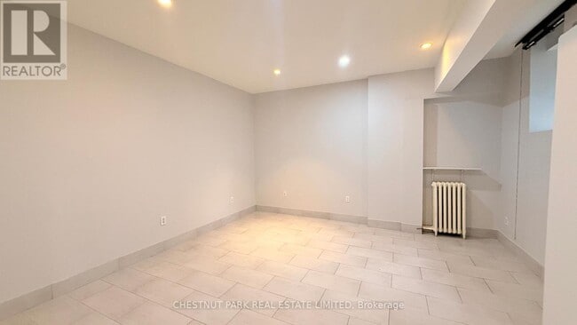 Photo - 342 Jarvis St