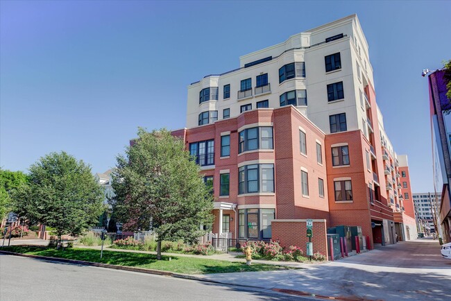 Photo - 410 Acoma St Unit 212