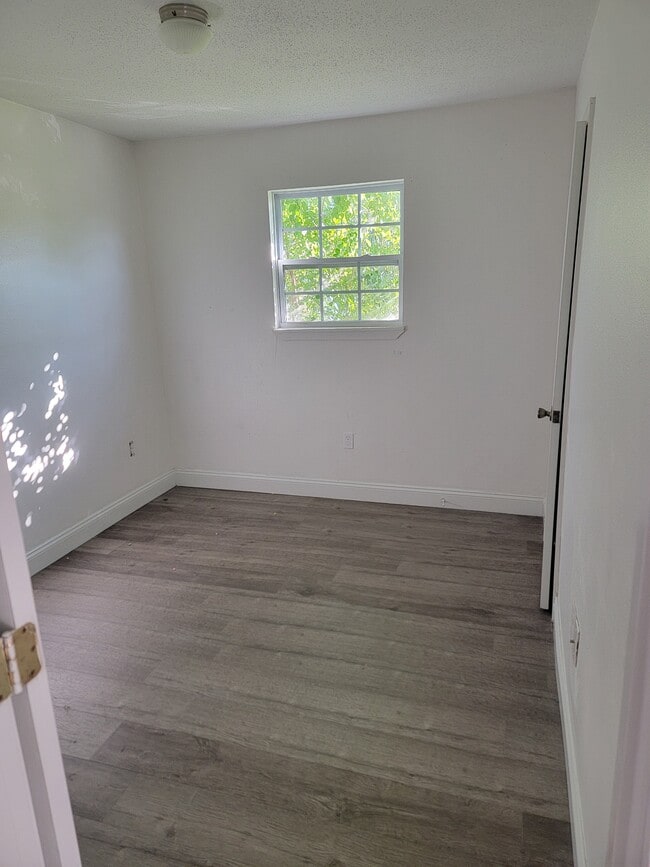 Photo - 1802 Jo Ann Pl