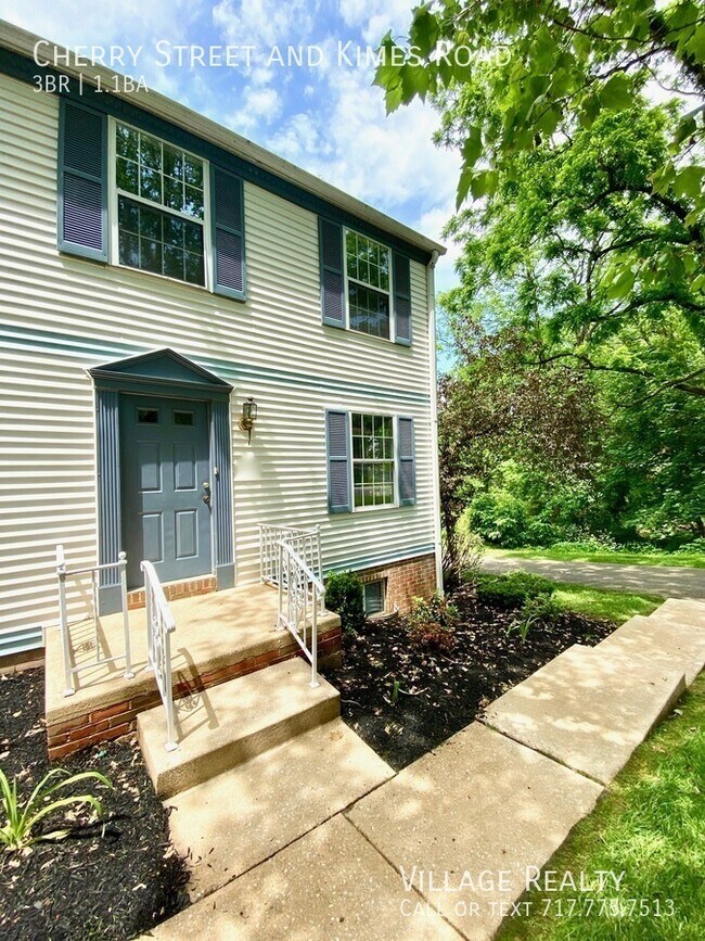 Photo - 225 Cherry St