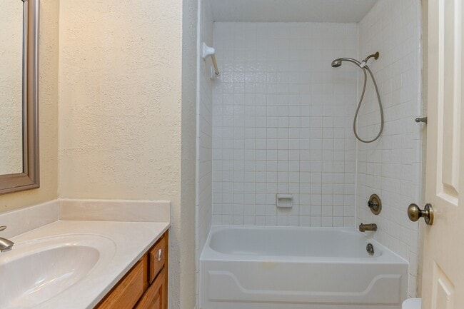 Photo - 3410 Streamside Ln