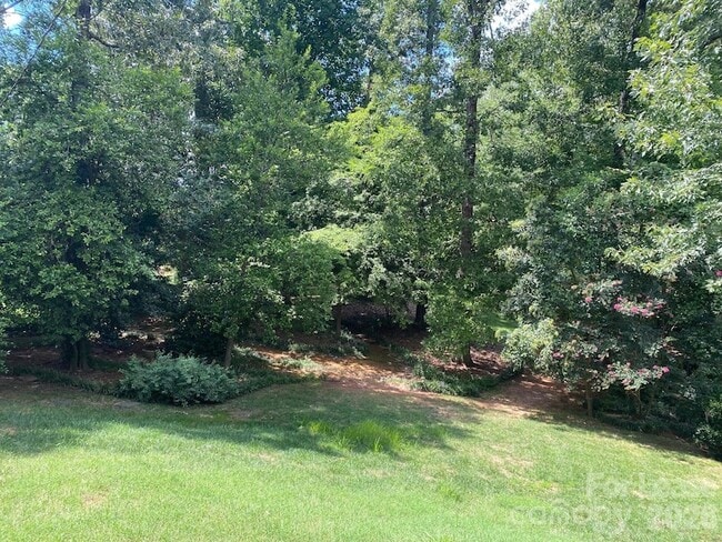 Photo - 3922 Fellsway Rd