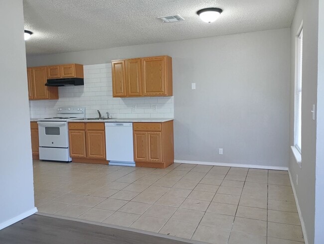 Photo - Cute Duplex